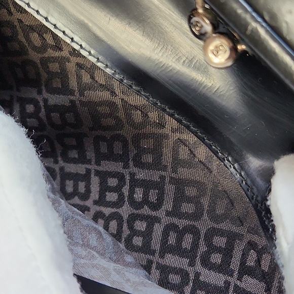 Bally Patent Leather Long Wallet with kiss lock pocket - Picture 5 of 9